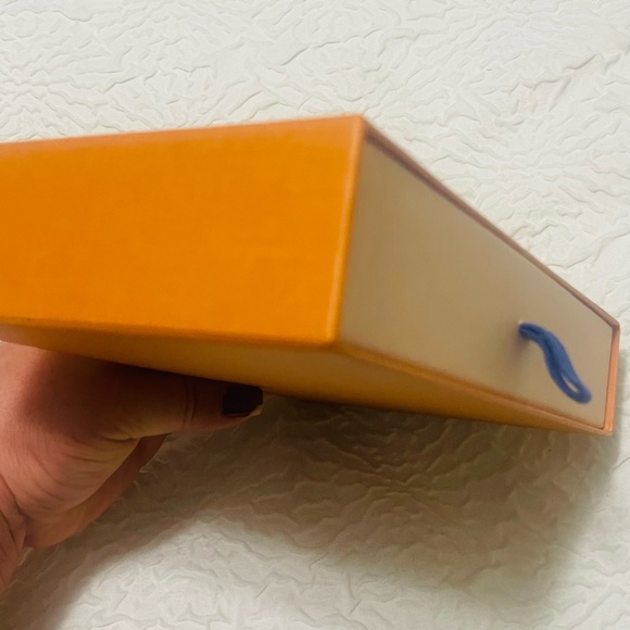 Louis Vuitton Gift Box-Excellent Condition! - Picture 2 of 6